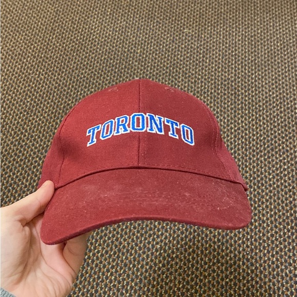 URGENT - Toronto Hat NO GENDER, Maroon & Blue, never used before - Picture 1 of 5